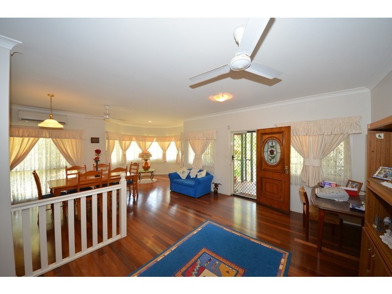 11 Yale Close, Douglas QLD 4814