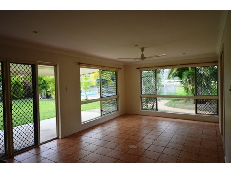 13 Dartmoor Drive, Kelso QLD 4815