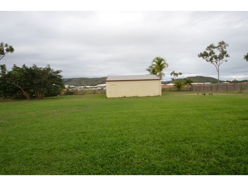 13 Dartmoor Drive, Kelso QLD 4815