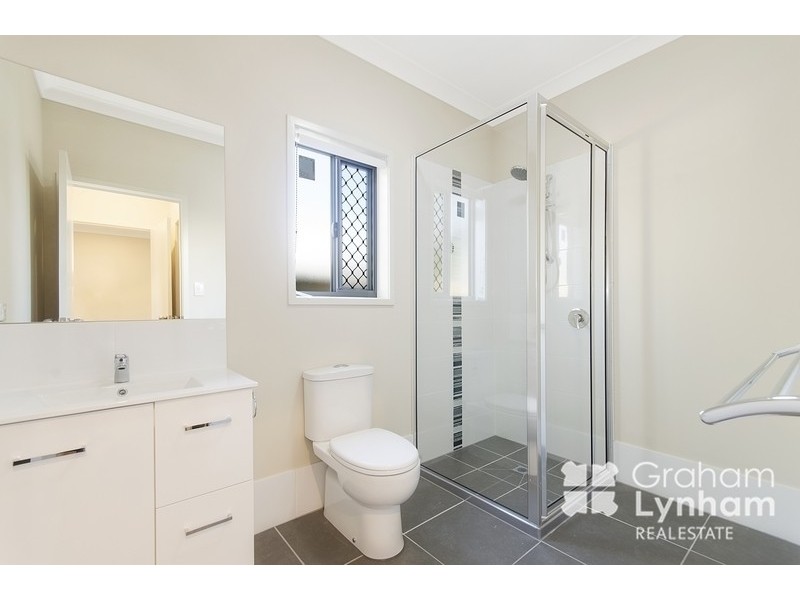2/5 Rennot Court, Kelso QLD 4815
