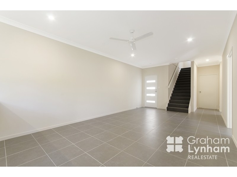 2/5 Rennot Court, Kelso QLD 4815