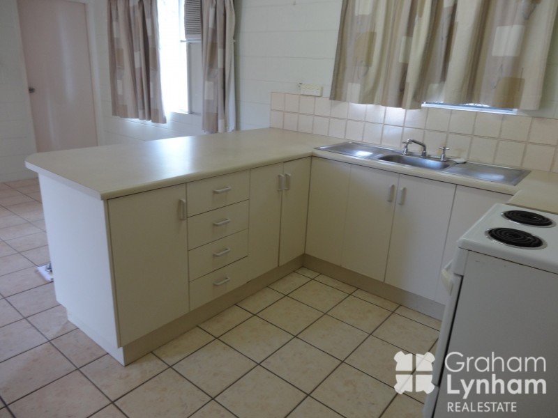 1/39 Roberts Street, Hermit Park QLD 4812