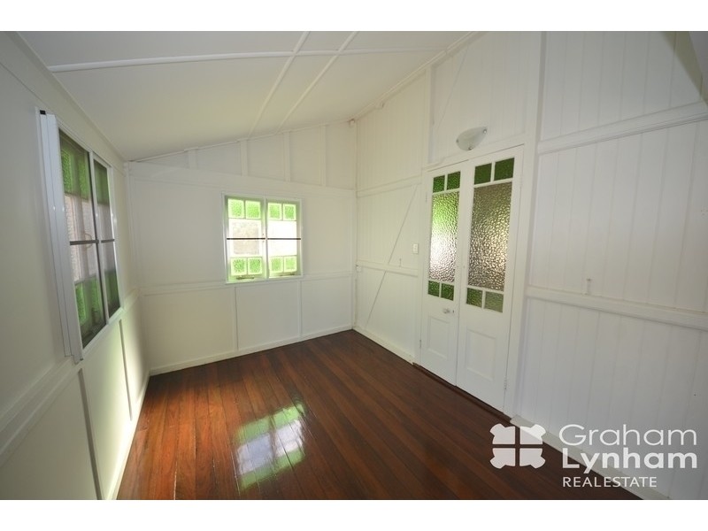 15 Brooks Street, Railway Estate QLD 4810