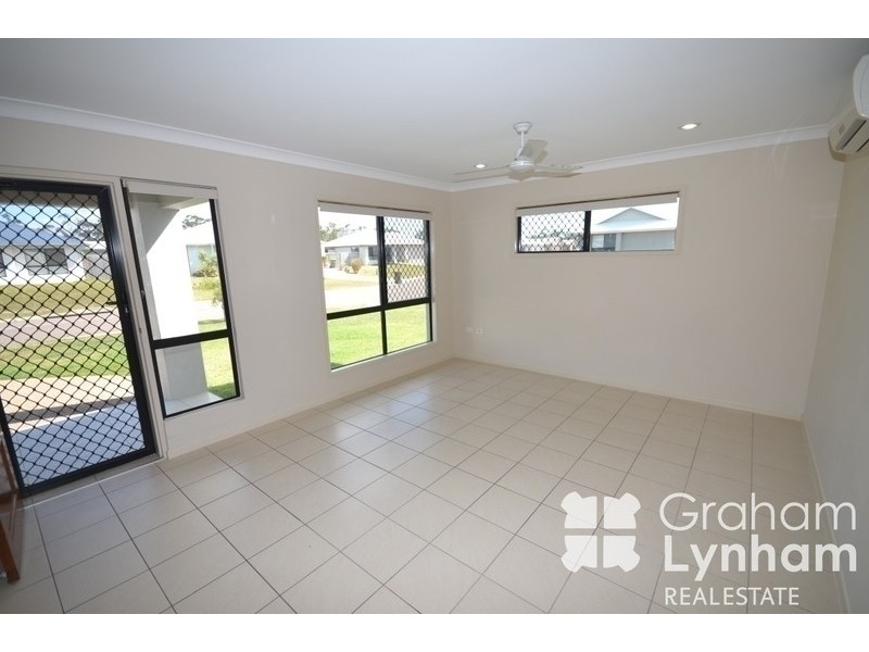 26 Limerick Way, Mount Low QLD 4818