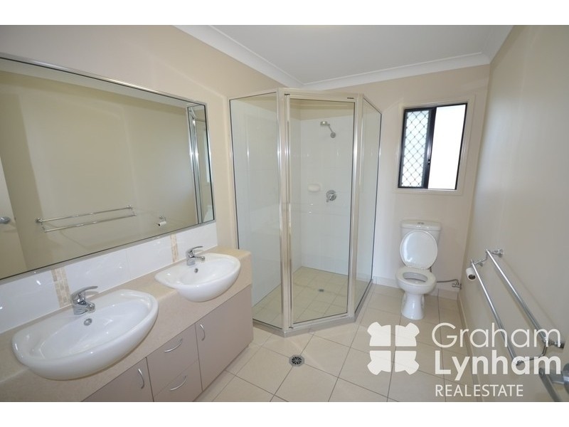 26 Limerick Way, Mount Low QLD 4818