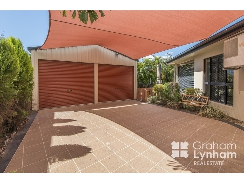 4 Riovista Way, Kirwan QLD 4817
