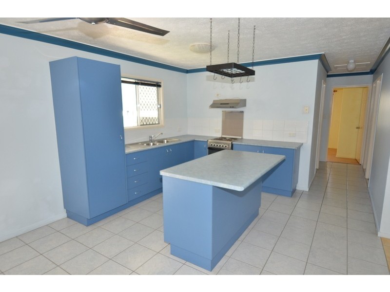 95A Eleventh Avenue, Railway Estate QLD 4810