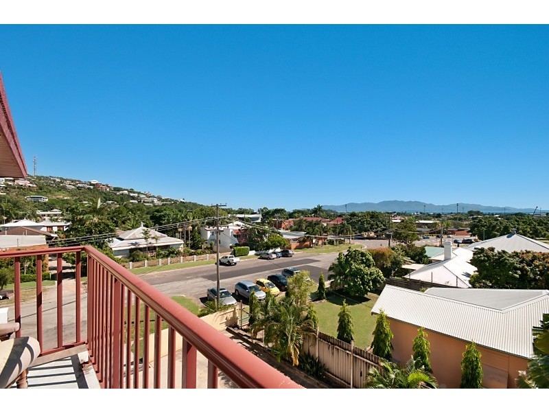 11/1 Burke Street, North Ward QLD 4810