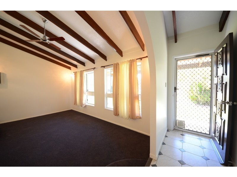 17 Benalla Road, Oak Valley QLD 4811