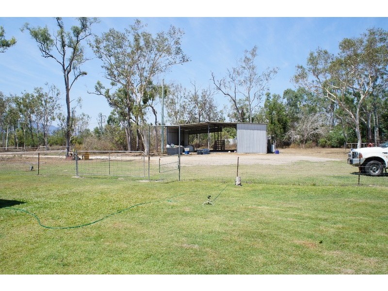 17 Benalla Road, Oak Valley QLD 4811