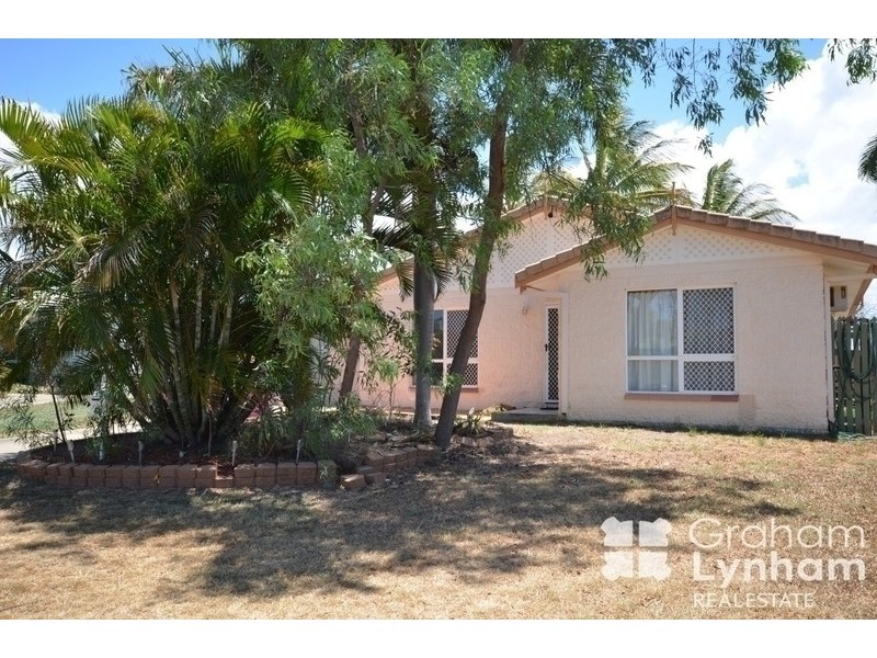 42 Amber Avenue, Rasmussen QLD 4815