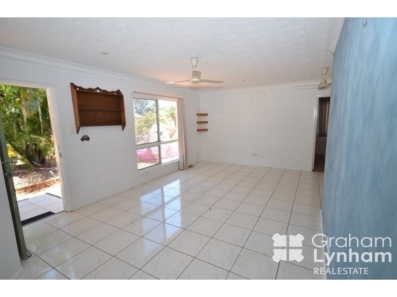 42 Amber Avenue, Rasmussen QLD 4815