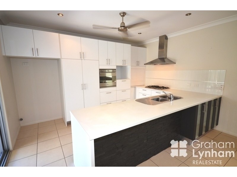 16 Springbrook Parade, Idalia QLD 4811