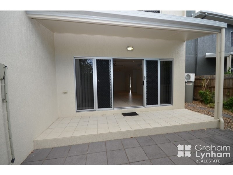 1/12 St Kilda Row, Douglas QLD 4814