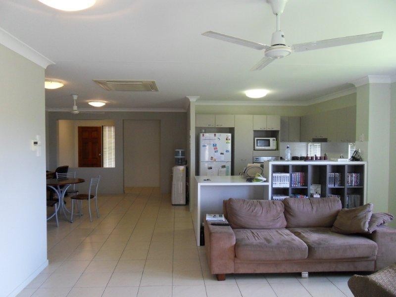 9 Sandy Place, Kirwan QLD 4817