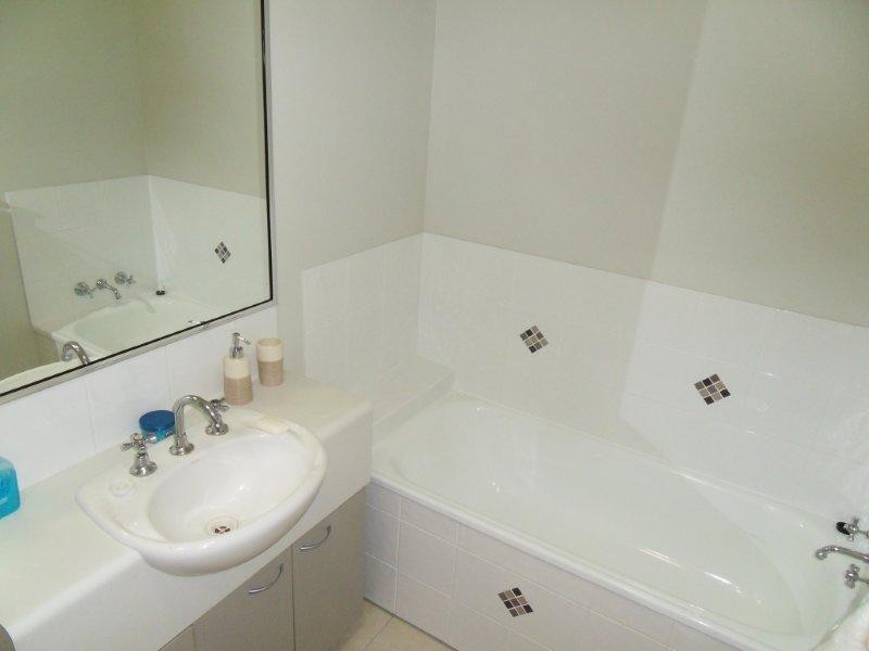 9 Sandy Place, Kirwan QLD 4817