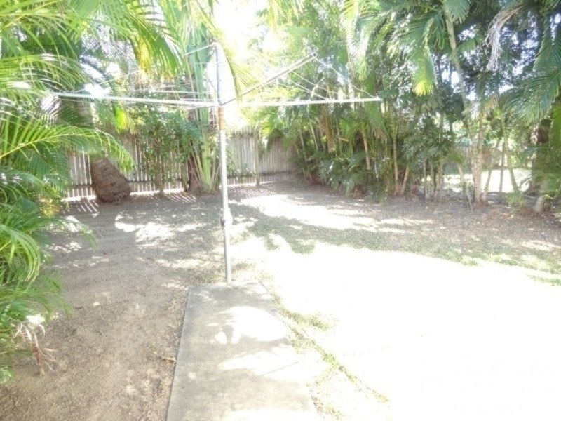 2/7 Lambert street, Kirwan QLD 4817