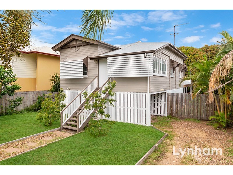 19 Edwards Street, West End QLD 4810