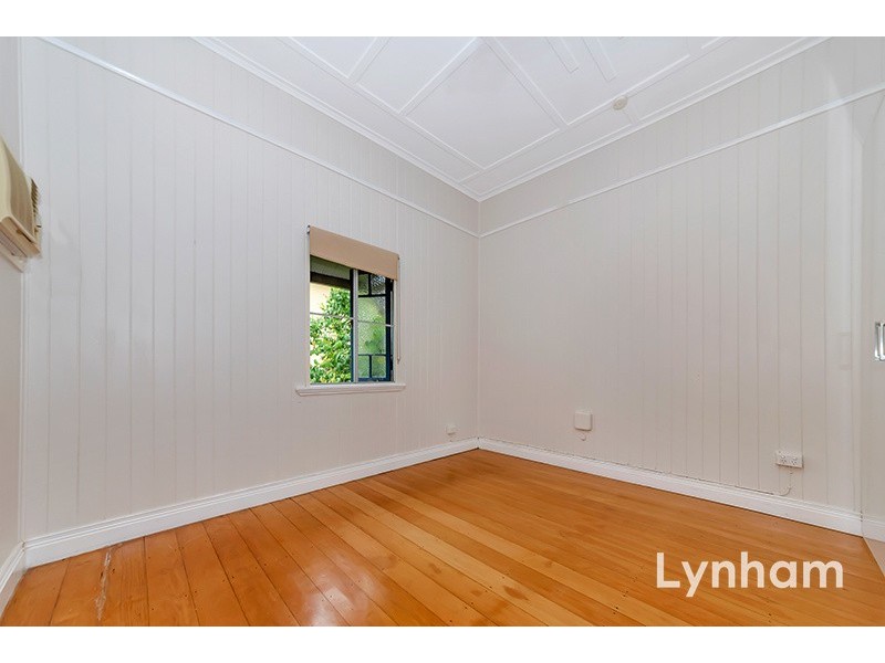 19 Edwards Street, West End QLD 4810