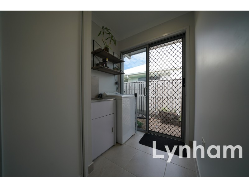 134 Kennard Circuit, Bushland Beach QLD 4818