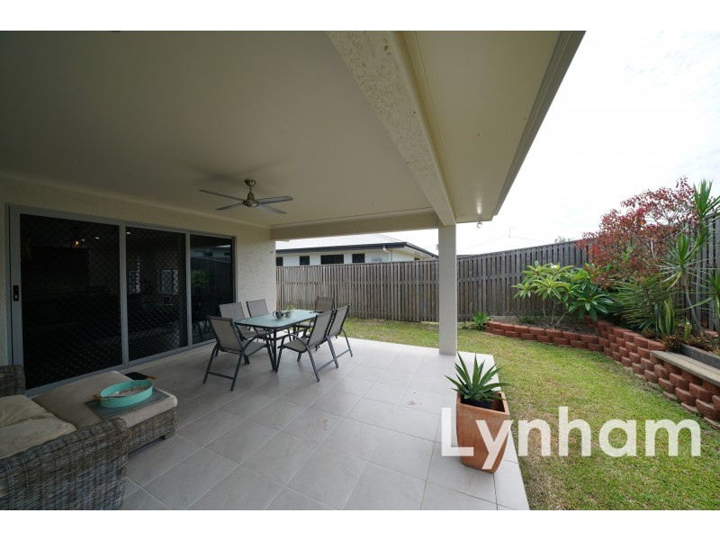 134 Kennard Circuit, Bushland Beach QLD 4818