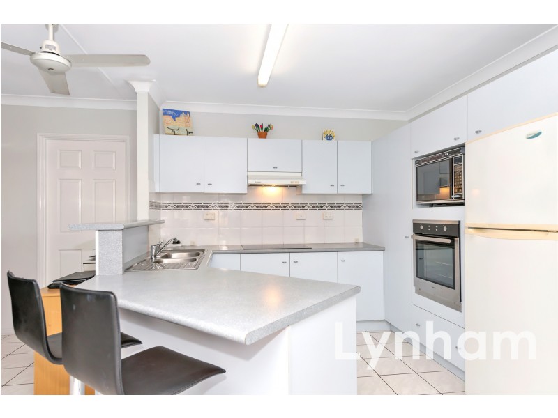 4 Moffat Street, Kirwan QLD 4817