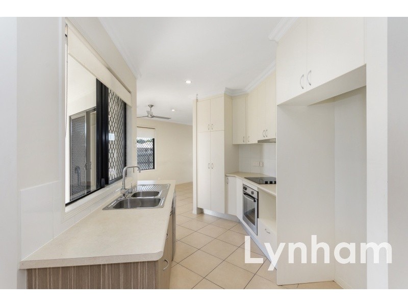 1 Lochern Way, Bushland Beach QLD 4818
