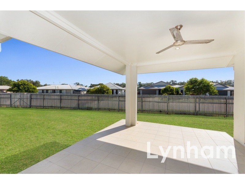 1 Lochern Way, Bushland Beach QLD 4818