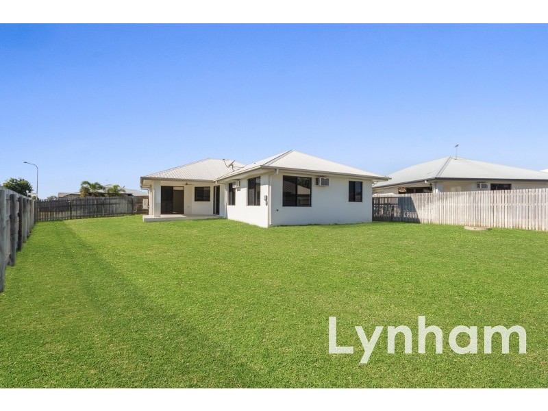 1 Lochern Way, Bushland Beach QLD 4818