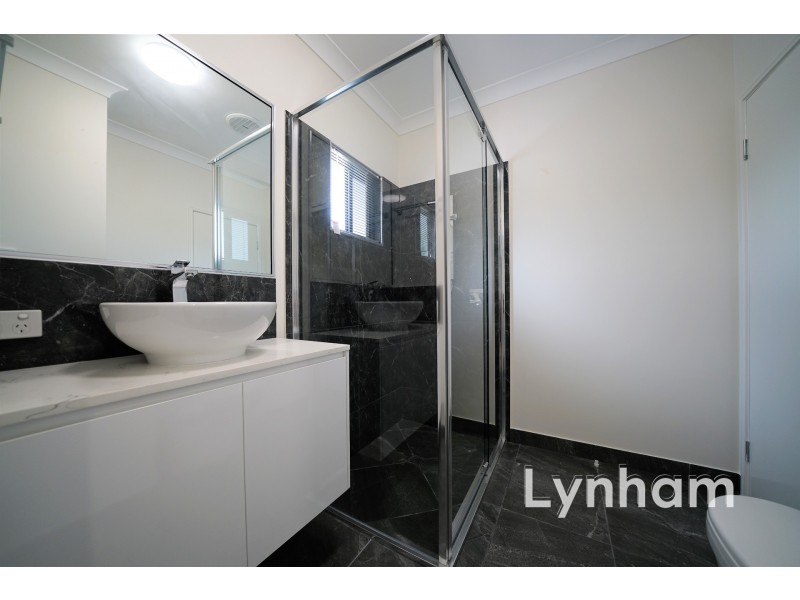 30 Holyoak Avenue, Oonoonba QLD 4811