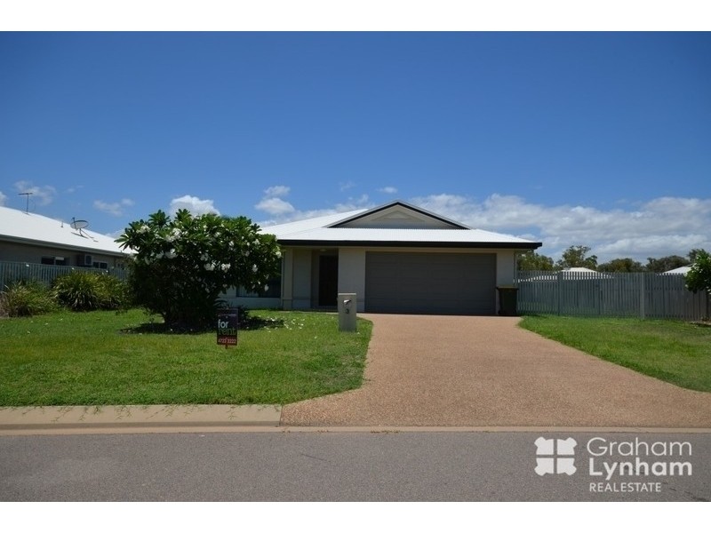 3 Fitzallen Street, Bushland Beach QLD 4818