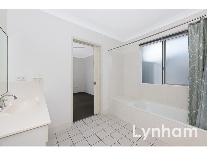 8 Faulkner Street, Burdell QLD 4818