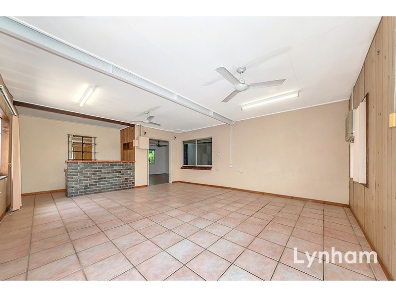 25 Merryl Street, Rasmussen QLD 4815