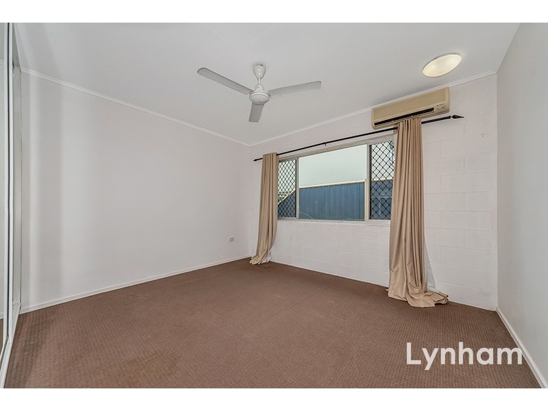 25 Merryl Street, Rasmussen QLD 4815