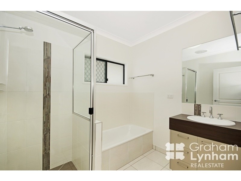 2 Sykes Close, Burdell QLD 4818