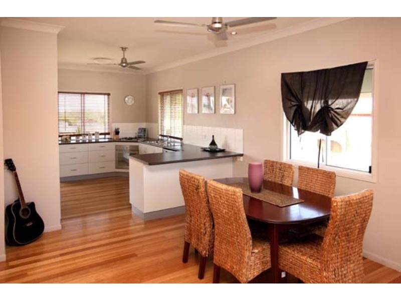 2 Blue Gum Court, Douglas QLD 4814