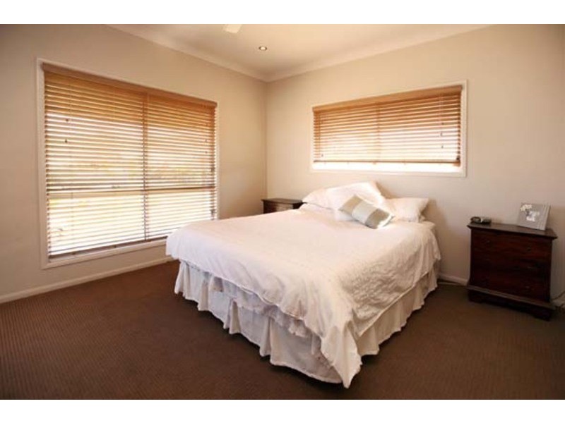 2 Blue Gum Court, Douglas QLD 4814