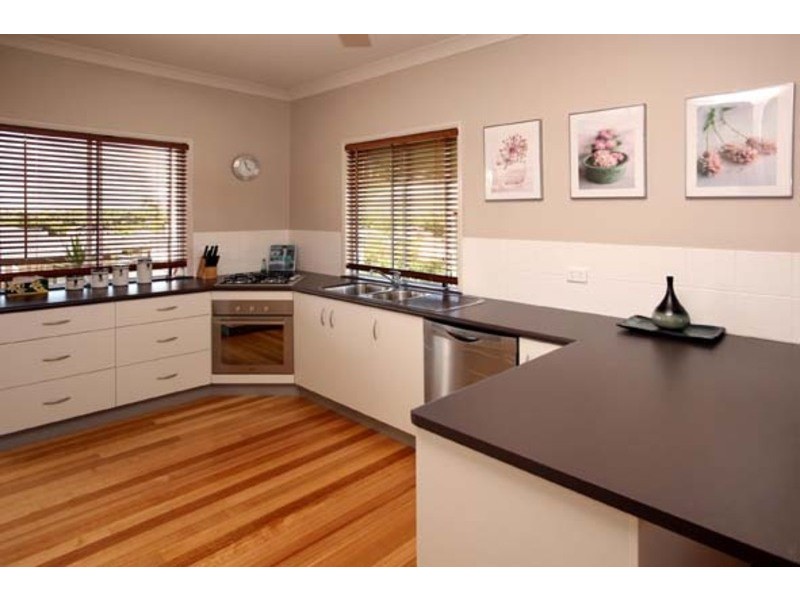 2 Blue Gum Court, Douglas QLD 4814