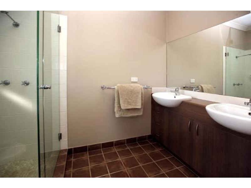 2 Blue Gum Court, Douglas QLD 4814