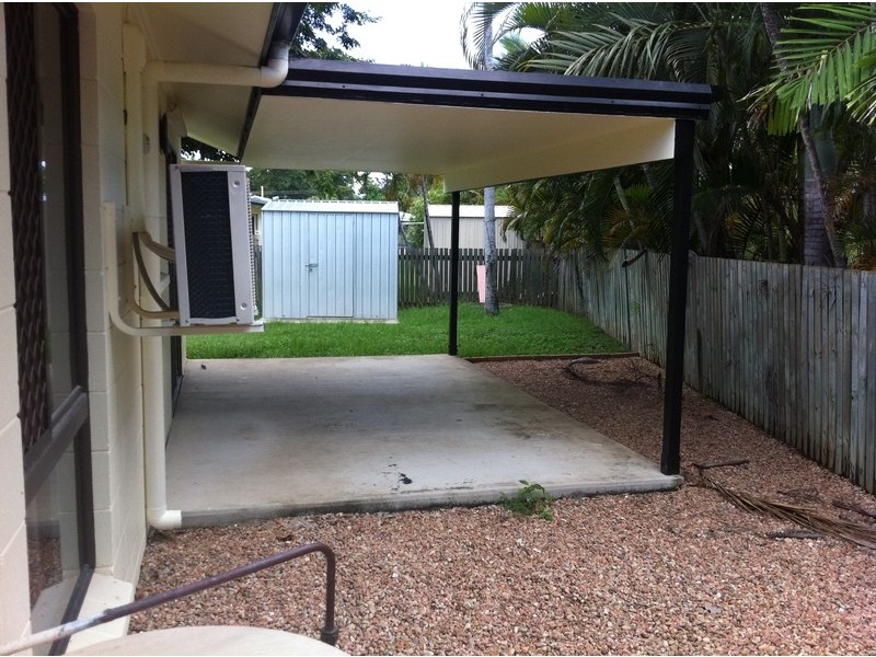 4 Gould Street, Kirwan QLD 4817