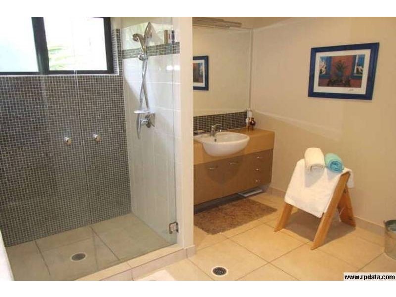 8 Perisher Court, Mount Louisa QLD 4814