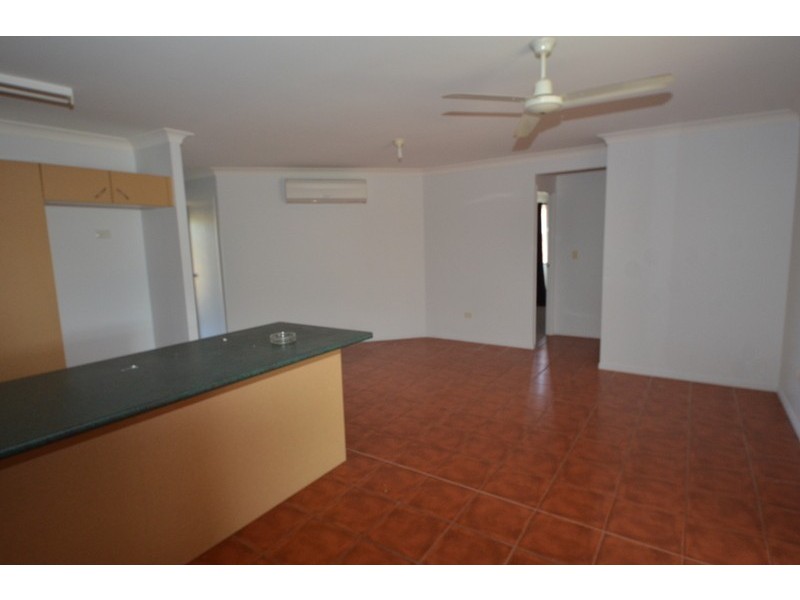 33 Riley Circuit, Kirwan QLD 4817