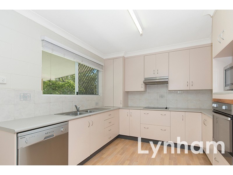 4 Rhyl Court, Mount Low QLD 4818