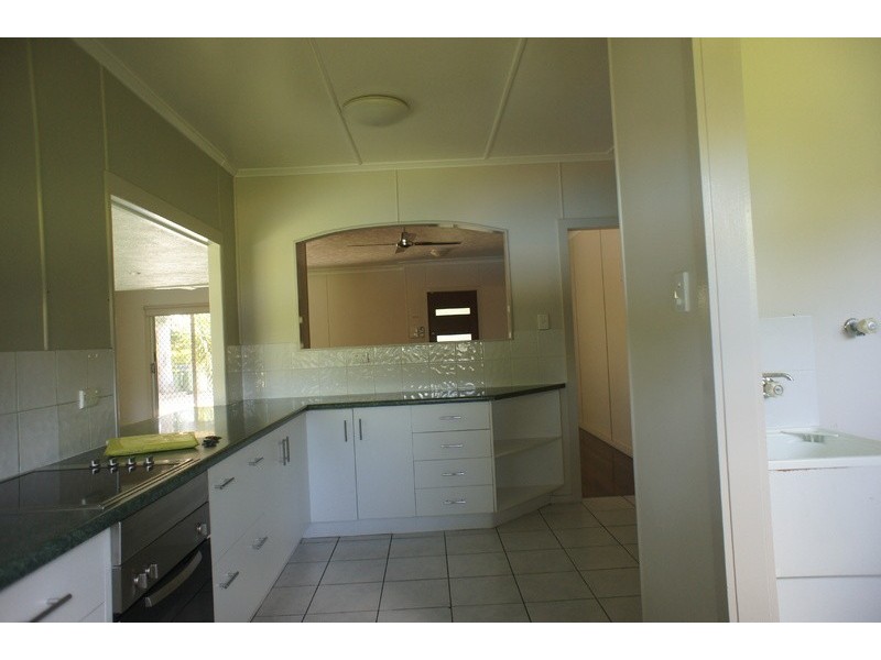 5 Arunta Street Cranbrook, Cranbrook QLD 4814