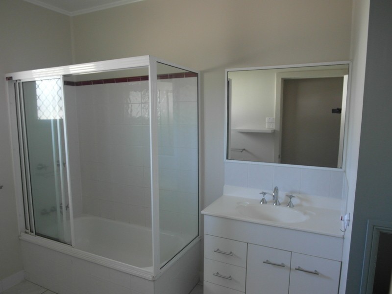 5 Arunta Street Cranbrook, Cranbrook QLD 4814