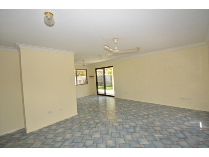 19 Lynette Street, Kelso QLD 4815