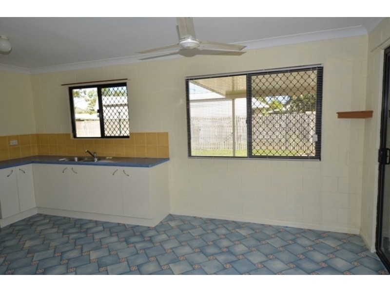 19 Lynette Street, Kelso QLD 4815