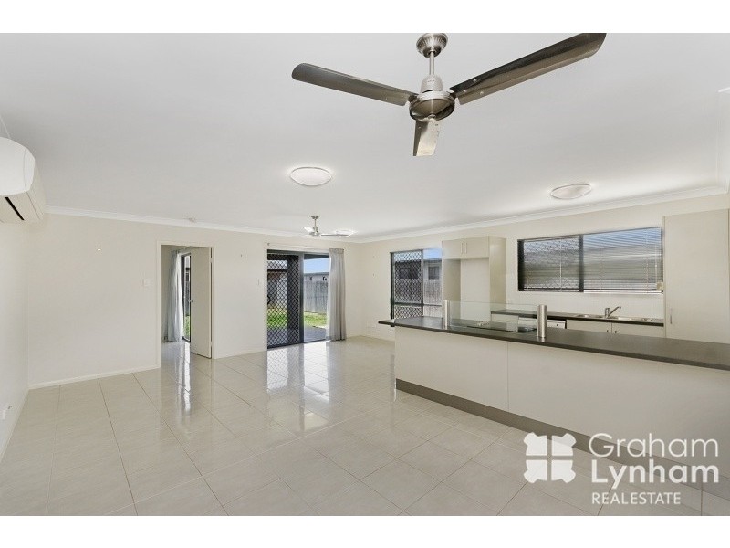 47 Beach Oak Crescent, Mount Low QLD 4818