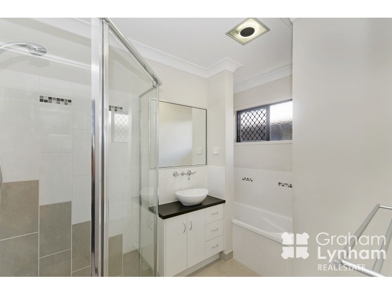 47 Beach Oak Crescent, Mount Low QLD 4818