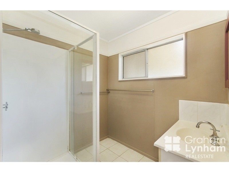 18 Hall Street, Kirwan QLD 4817